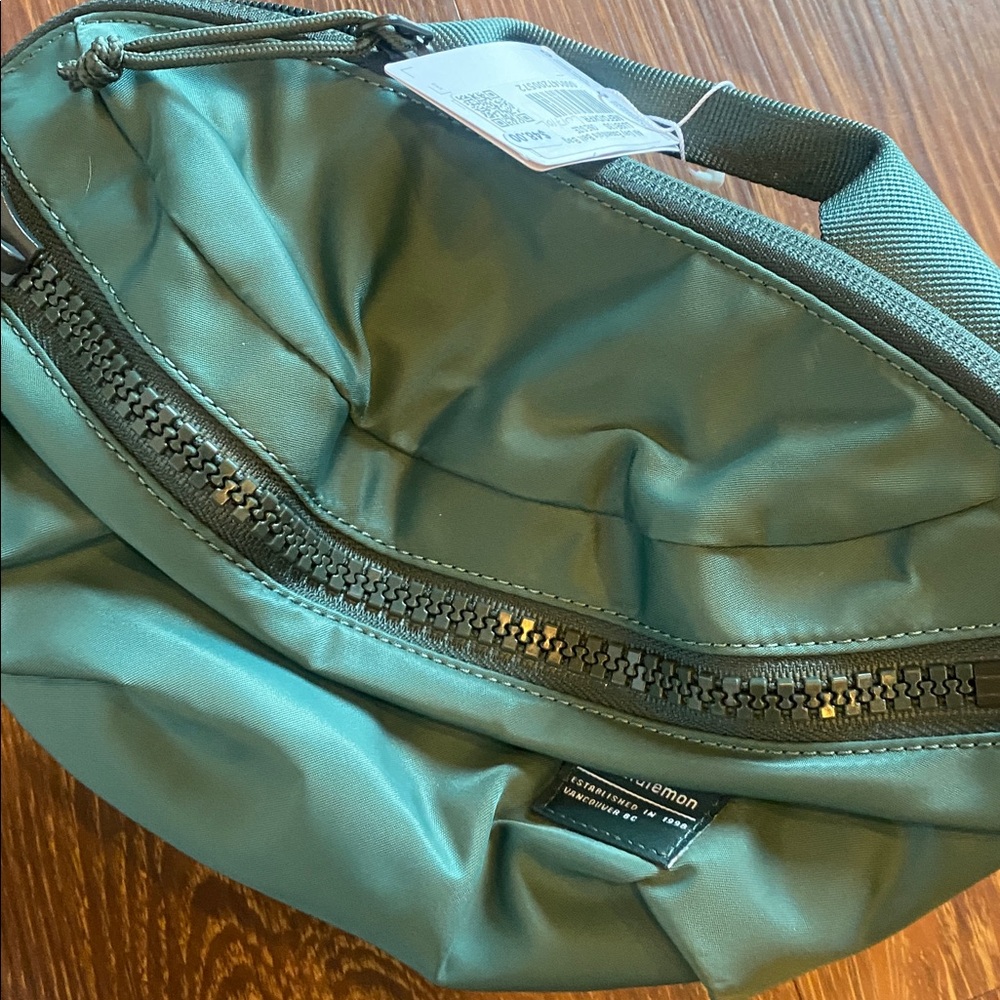 NWT Lululemon all day essentials belt bag - Picture 1 of 4